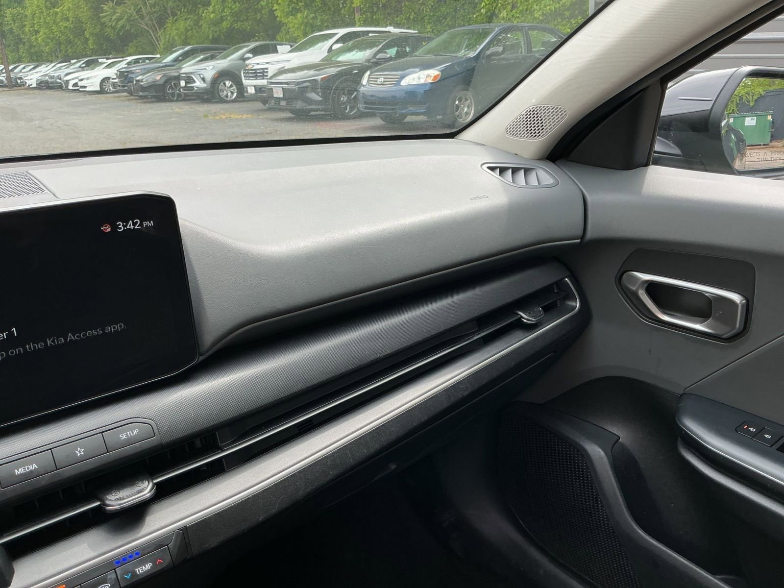Used 2025 Kia K4 FWD image 31