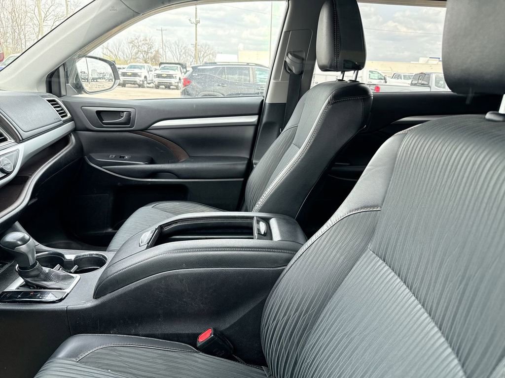 Used 2019 Toyota Highlander Plus image 8