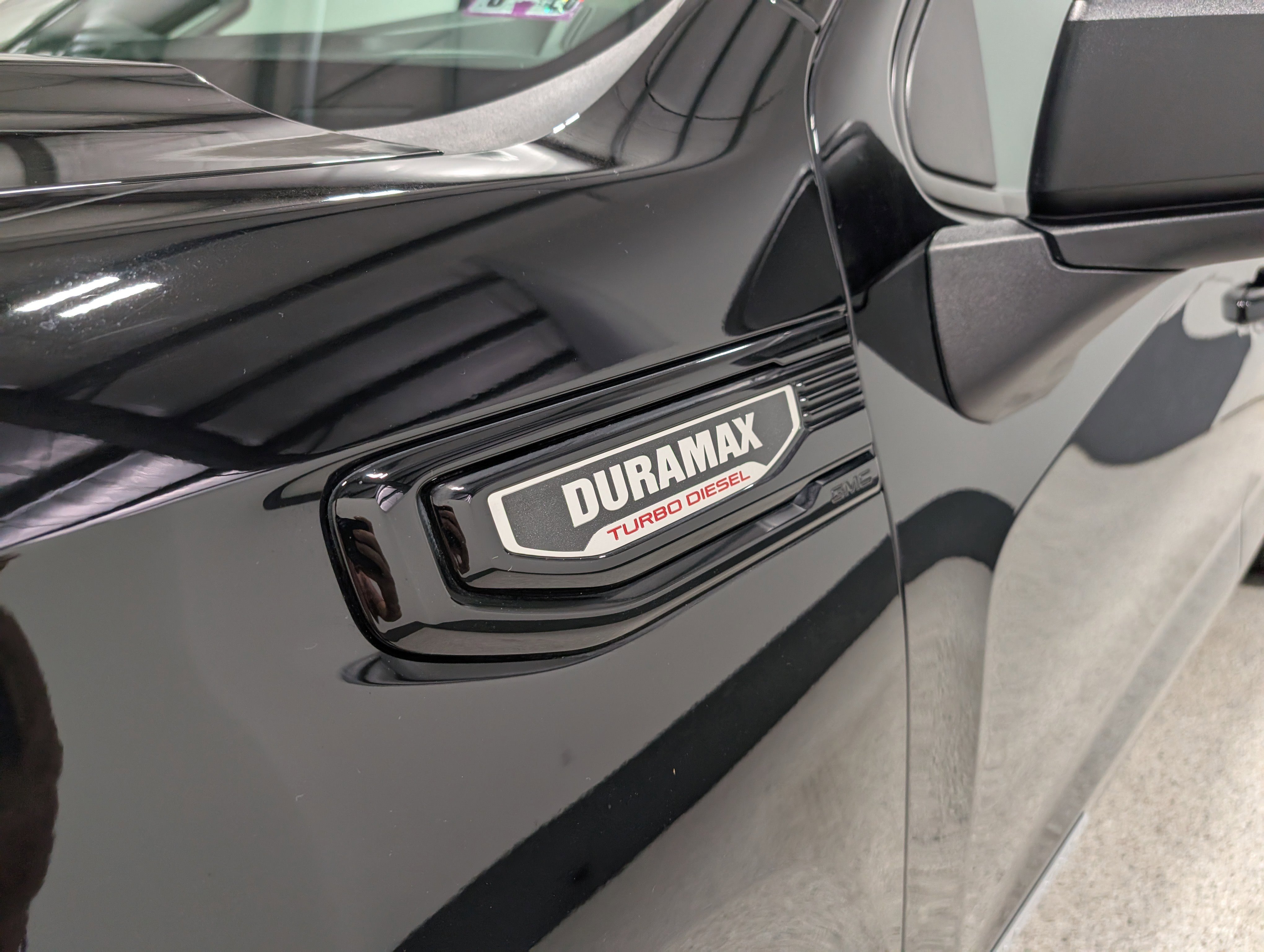 Used 2025 GMC Sierra 1500 Elevation image 9