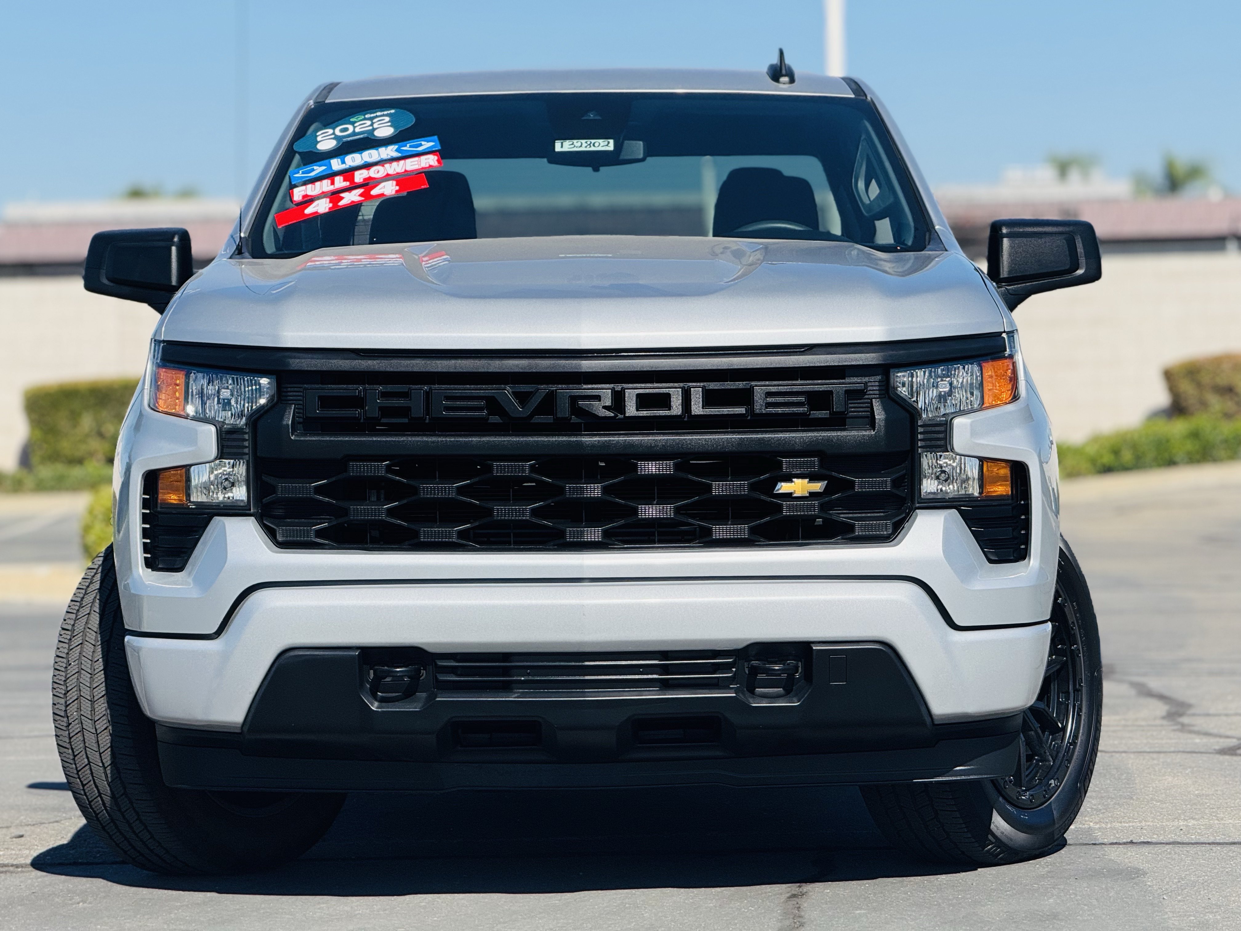Certified 2022 Chevrolet Silverado 1500 Custom AWD/4WD image 2