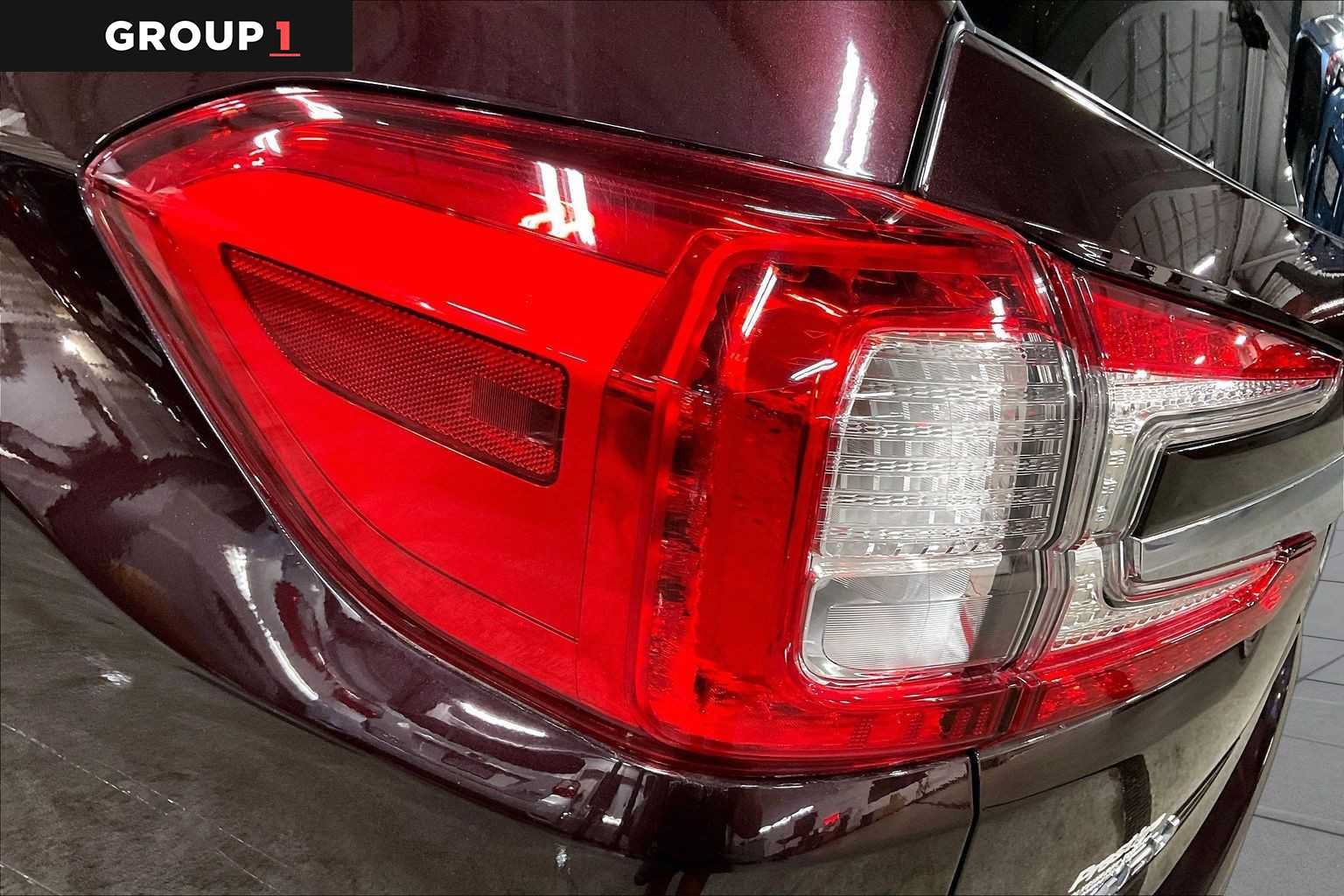 Used 2023 Subaru Ascent Touring AWD/4WD image 29