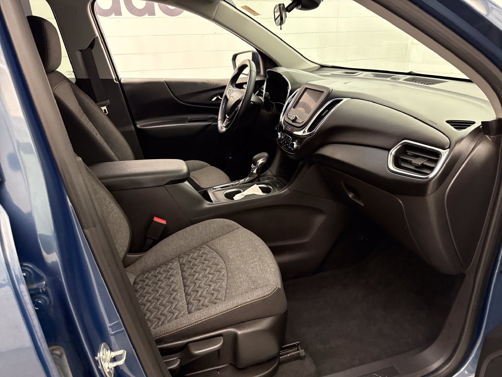 Used 2024 Chevrolet Equinox LT w/ LPO, Floor Liner Package AWD/4WD image 25