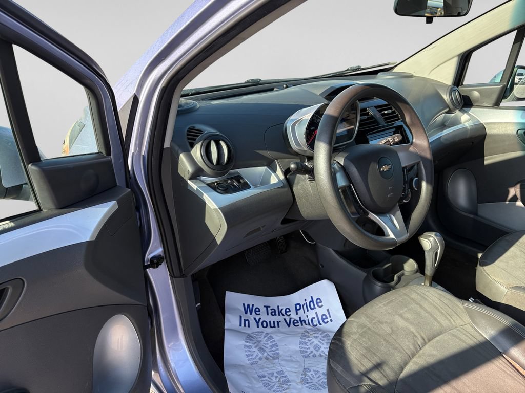 Used 2014 Chevrolet Spark LT FWD image 17