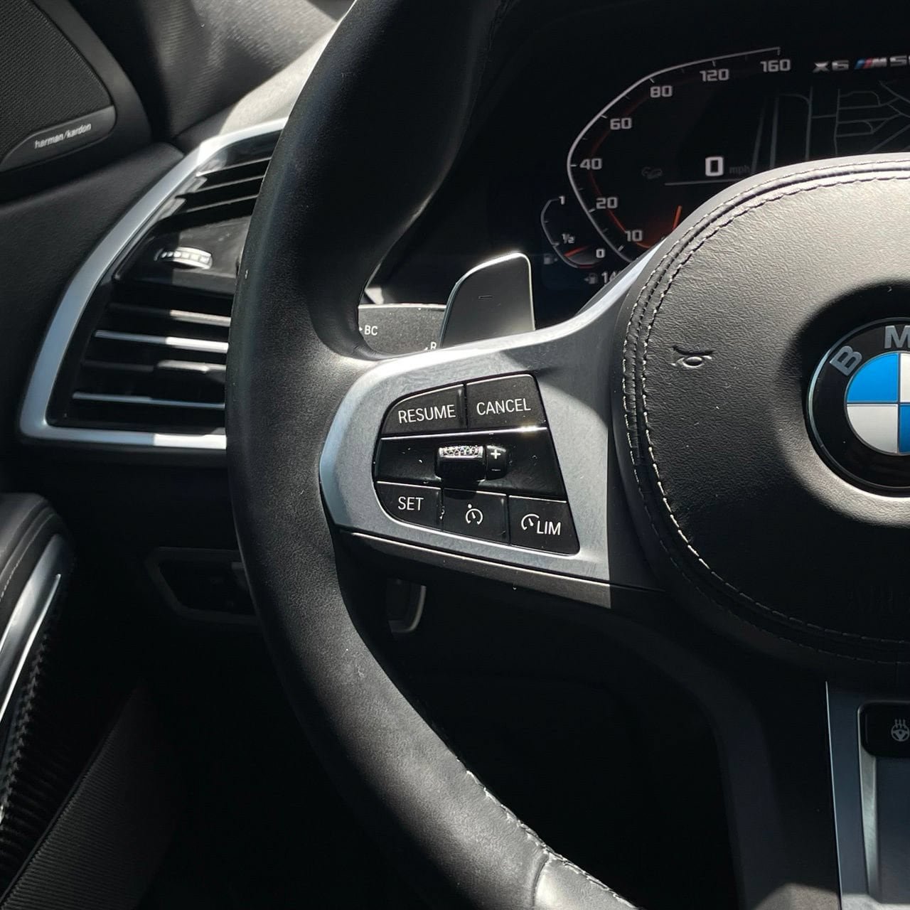 Used 2023 BMW X6 M50i w/ Parking Assistance Package AWD/4WD image 15