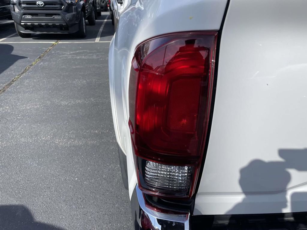 Used 2022 Toyota Tacoma SR5 image 23