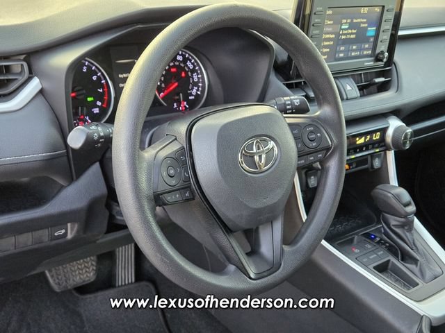 Used 2020 Toyota RAV4 XLE w/ Convenience Package FWD image 22