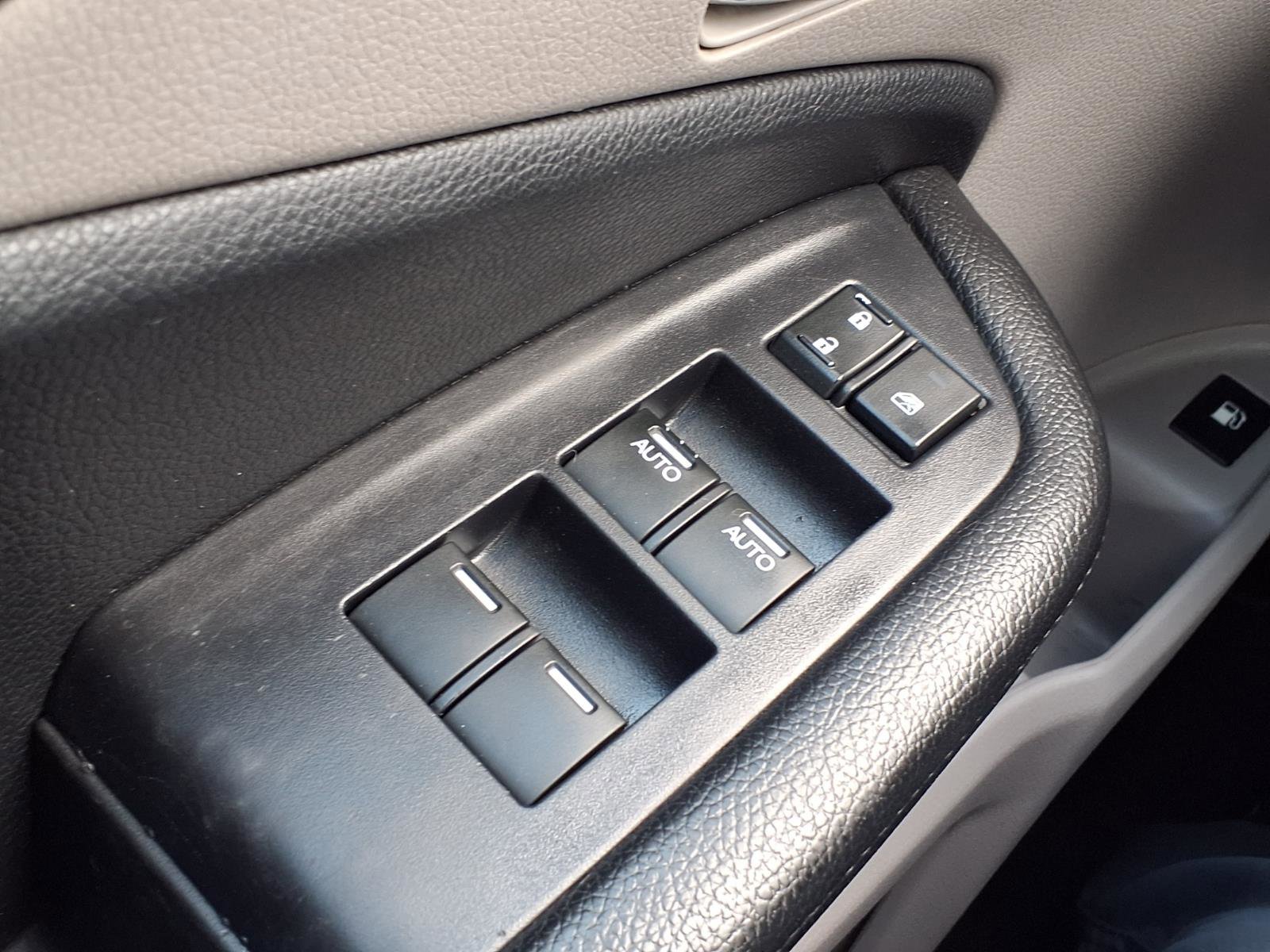 Used 2019 Honda Pilot LX image 10