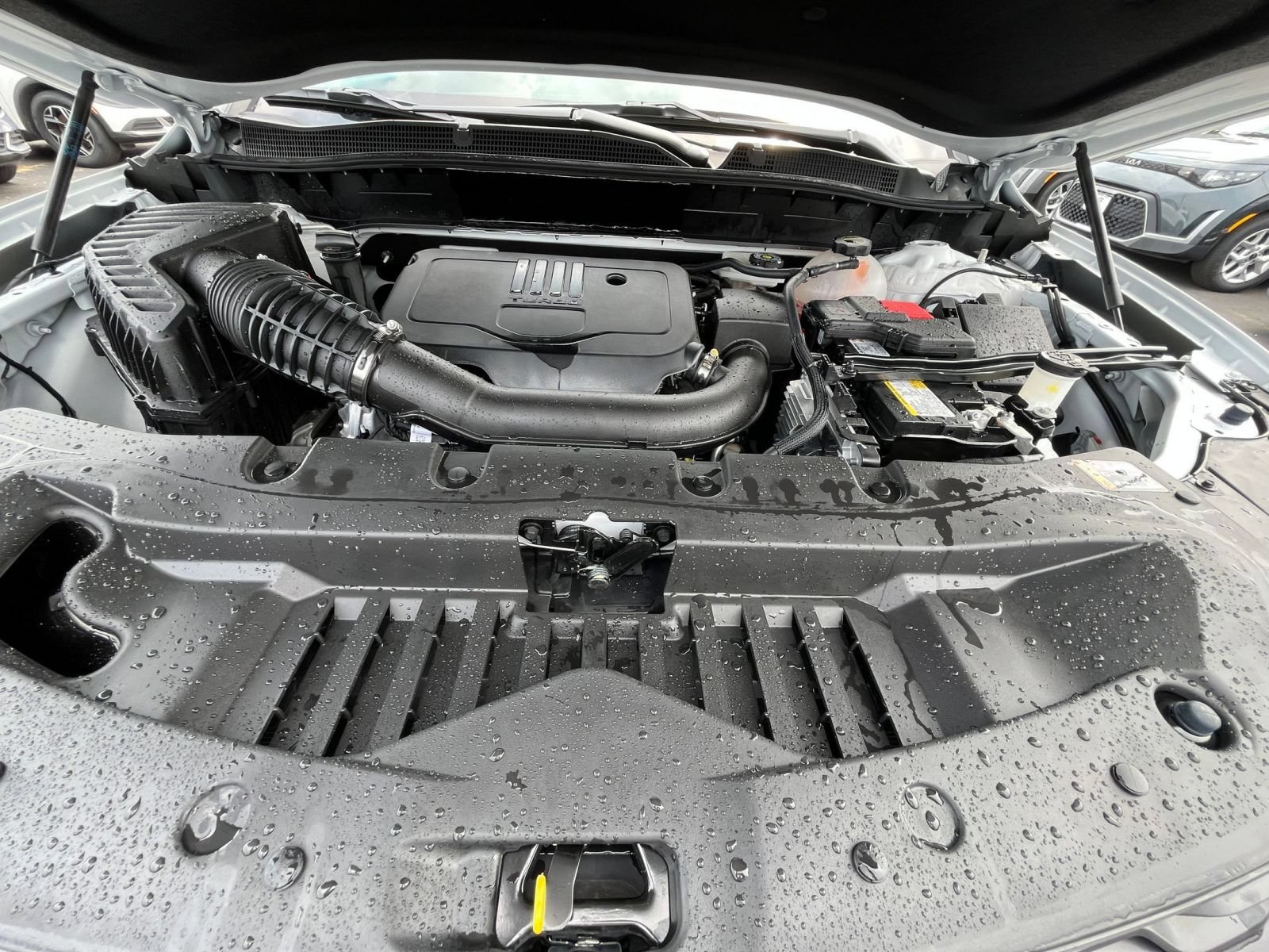 Used 2025 Chevrolet Blazer LT FWD image 33