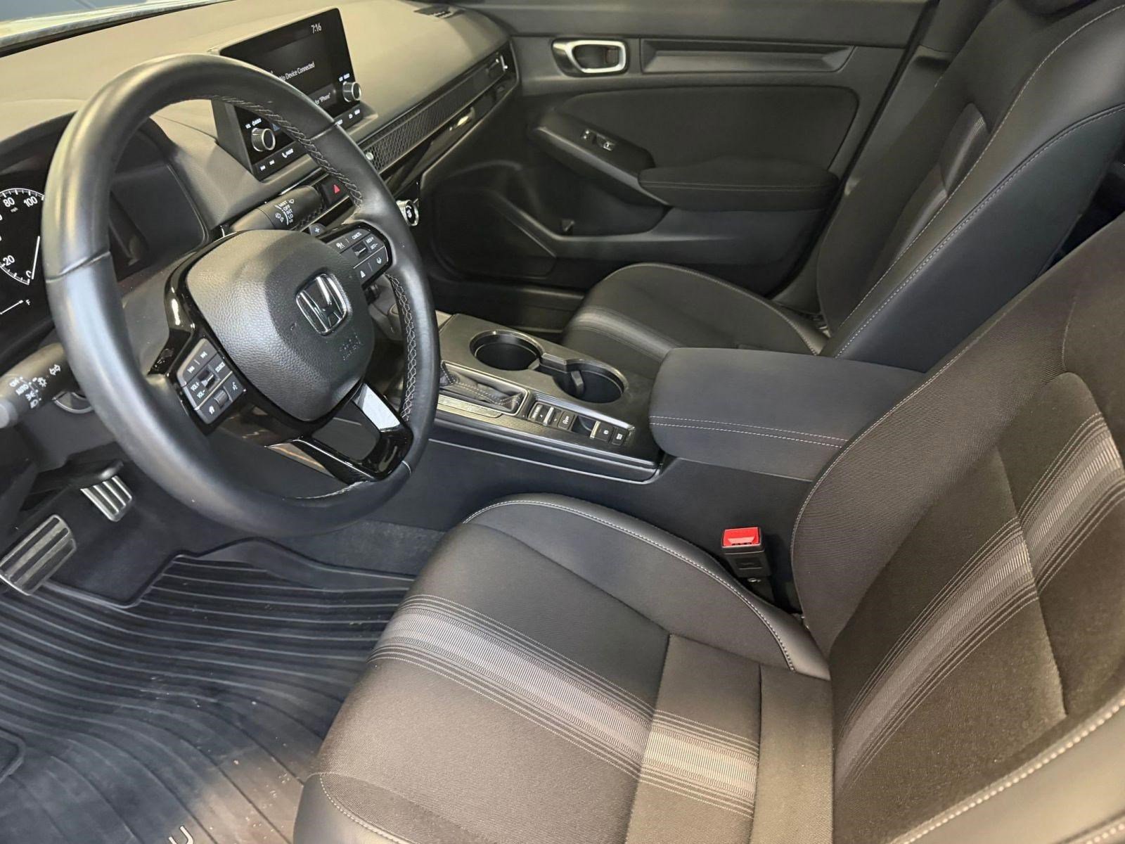 Used 2024 Honda Civic Sport image 4