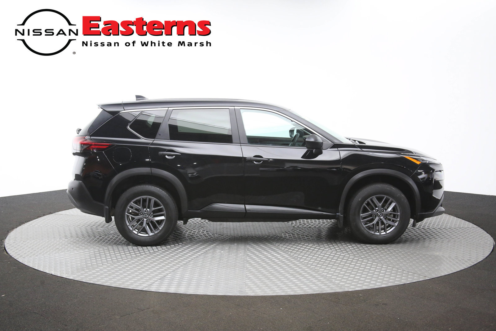 Used 2023 Nissan Rogue S AWD/4WD image 44