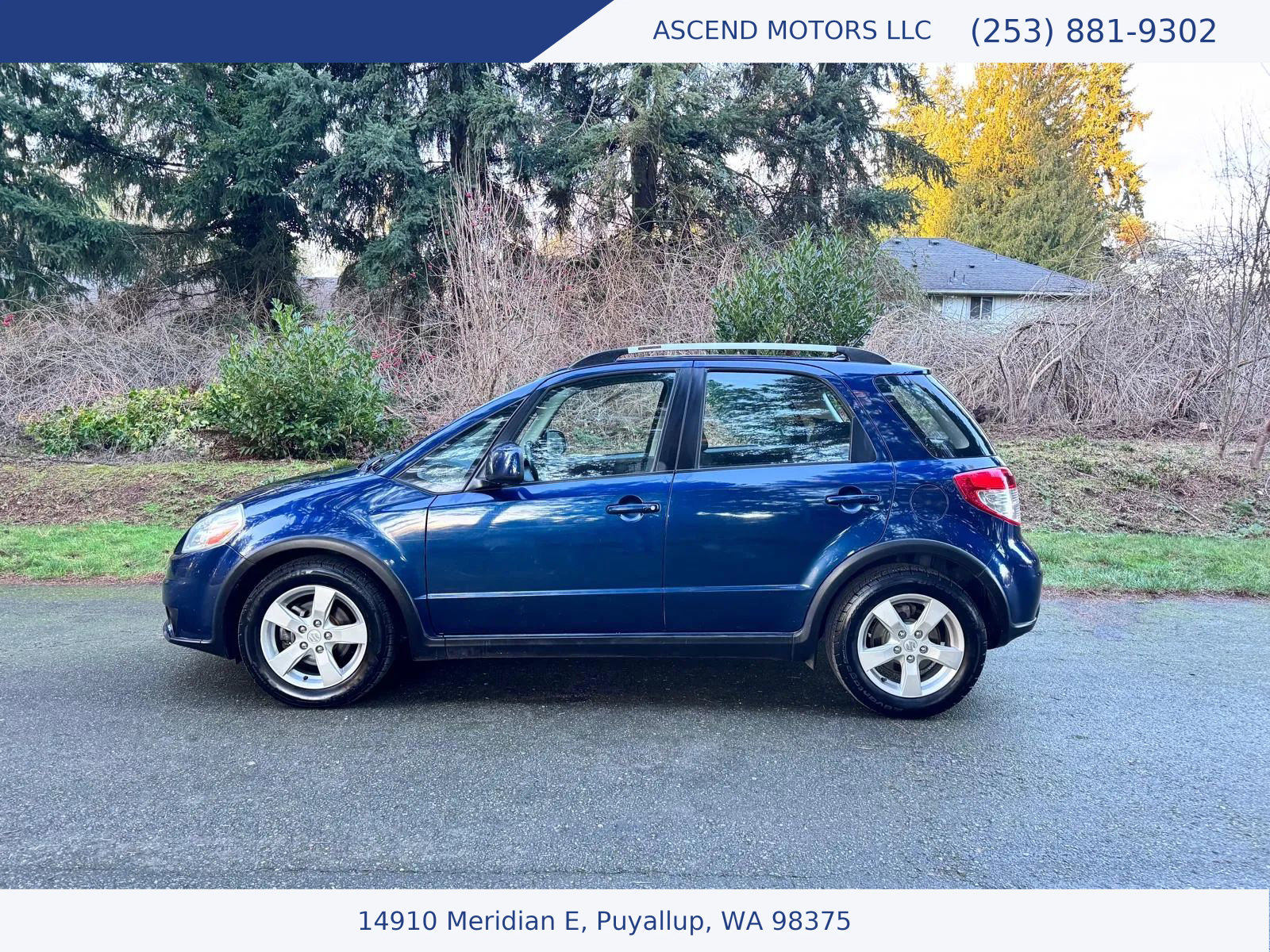 Used 2010 Suzuki SX4 Touring image 2