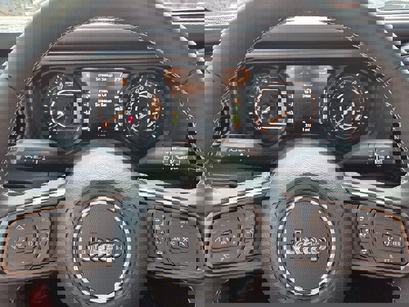 Certified 2025 Jeep Gladiator Rubicon w/ Convenience Group image 22