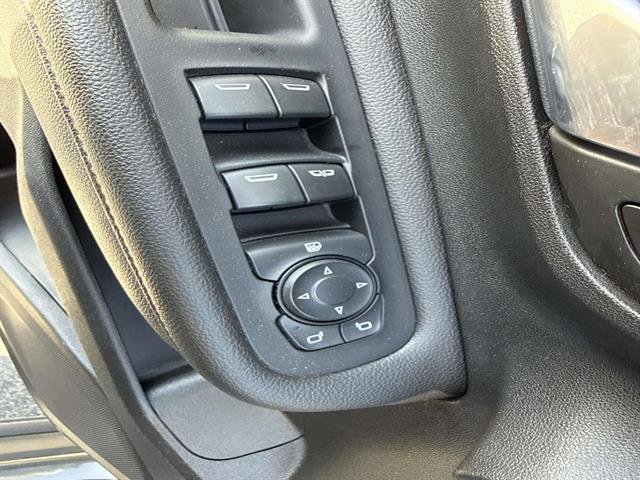 Used 2020 GMC Terrain SLE image 12