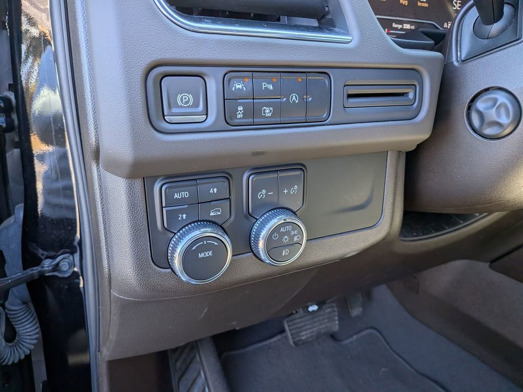 Certified 2023 GMC Yukon XL SLT w/ SLT Premium Package image 16