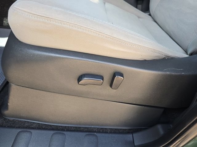 Used 2022 Nissan Frontier SV AWD/4WD image 15
