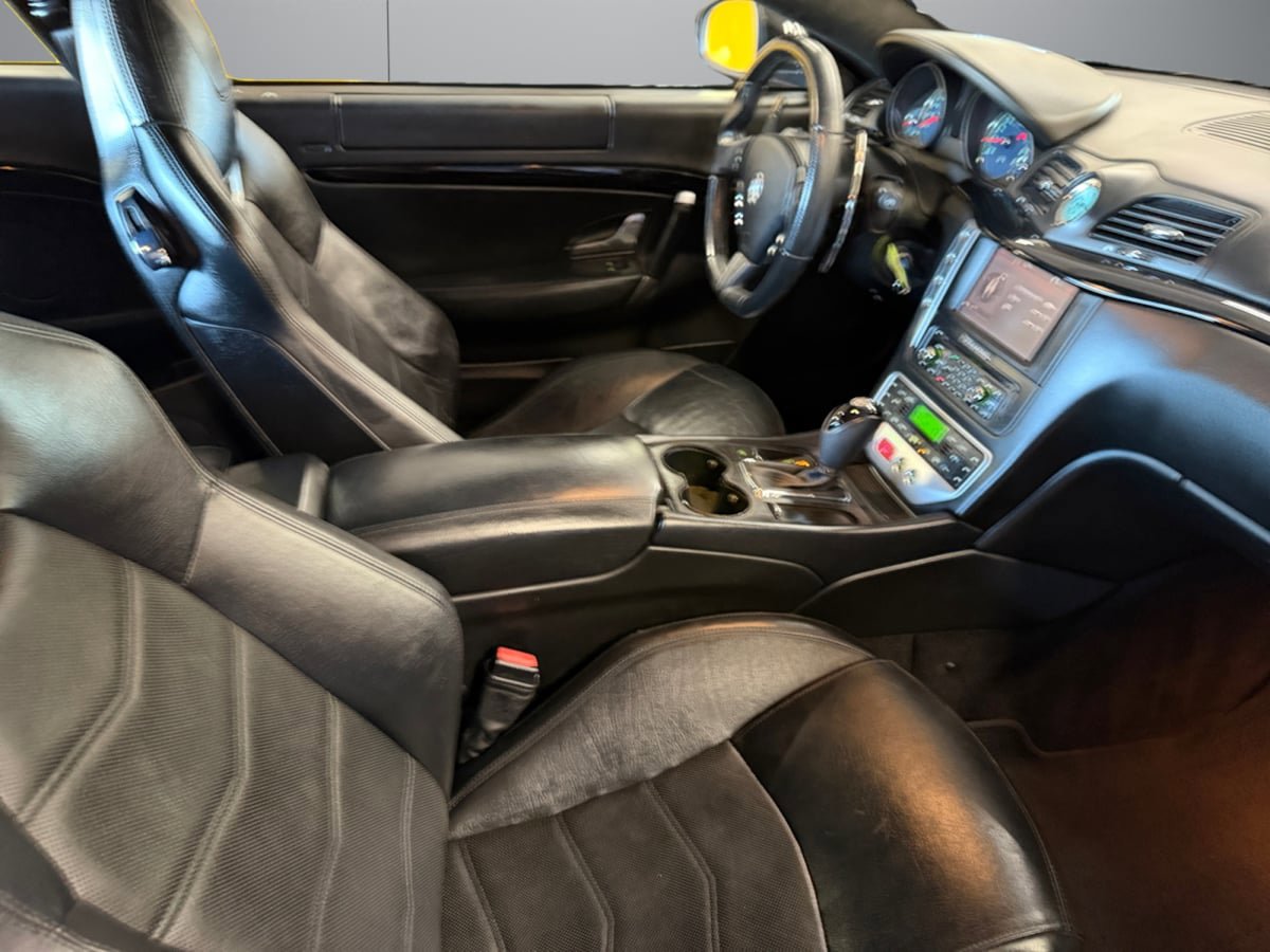 Used 2013 Maserati GranTurismo Sport RWD image 17