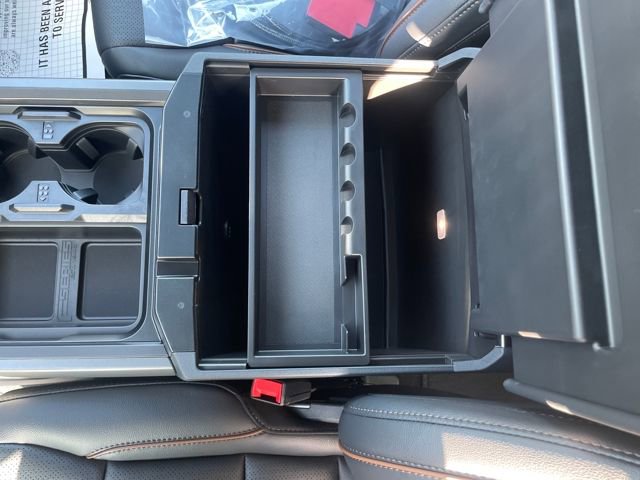 New 2026 Ford F250 Lariat w/ Black Appearance Package image 21