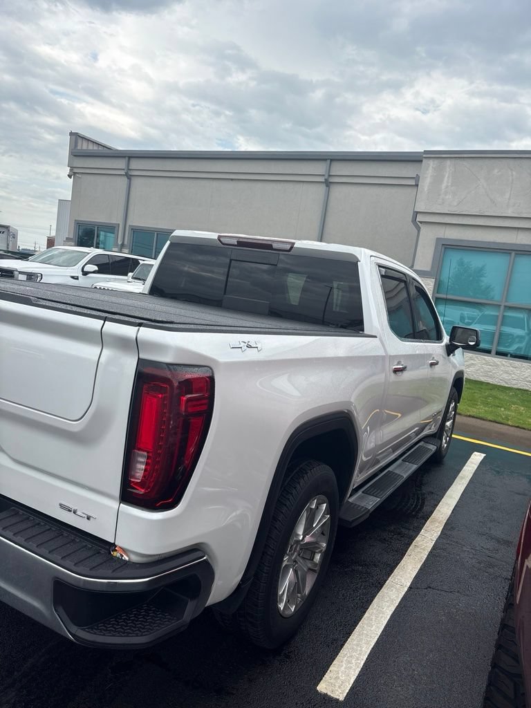 Used 2022 GMC Sierra 1500 SLT w/ SLT Premium Package AWD/4WD image 3