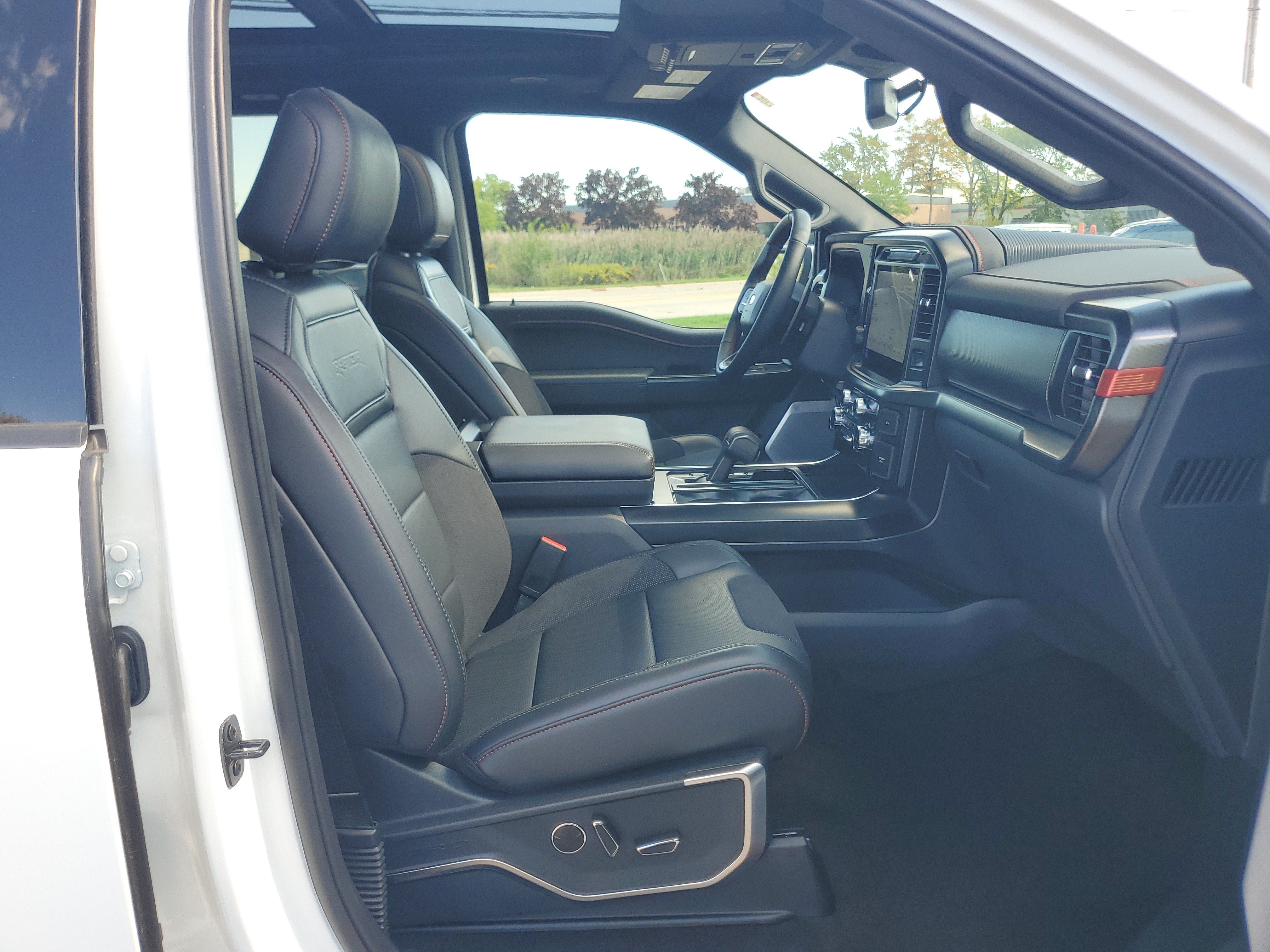Used 2026 Ford F150 Raptor AWD/4WD image 9