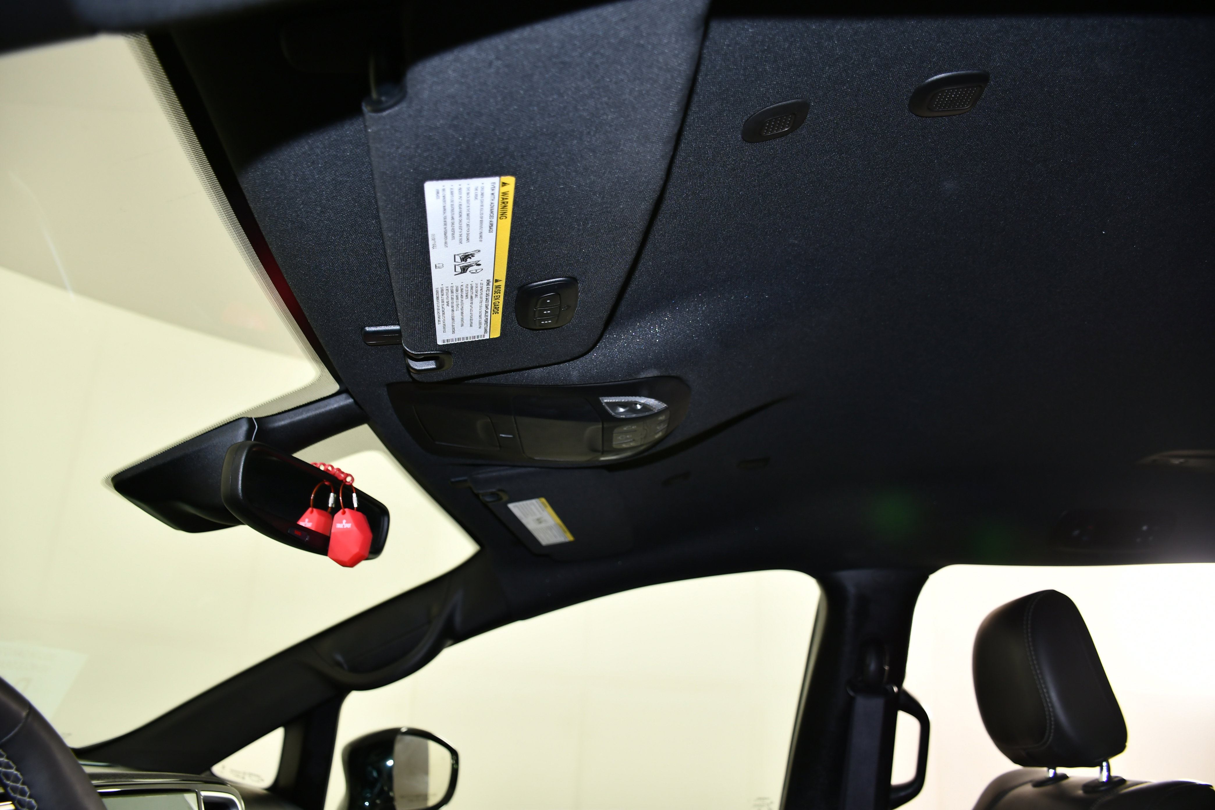 Used 2025 Chrysler Pacifica Select image 39