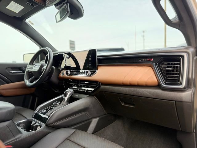 Used 2023 GMC Canyon AT4 w/ AT4 Premium Package image 20