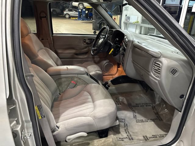 Used 2004 Chevrolet Blazer LS w/ Preferred Equipment Group AWD/4WD image 17