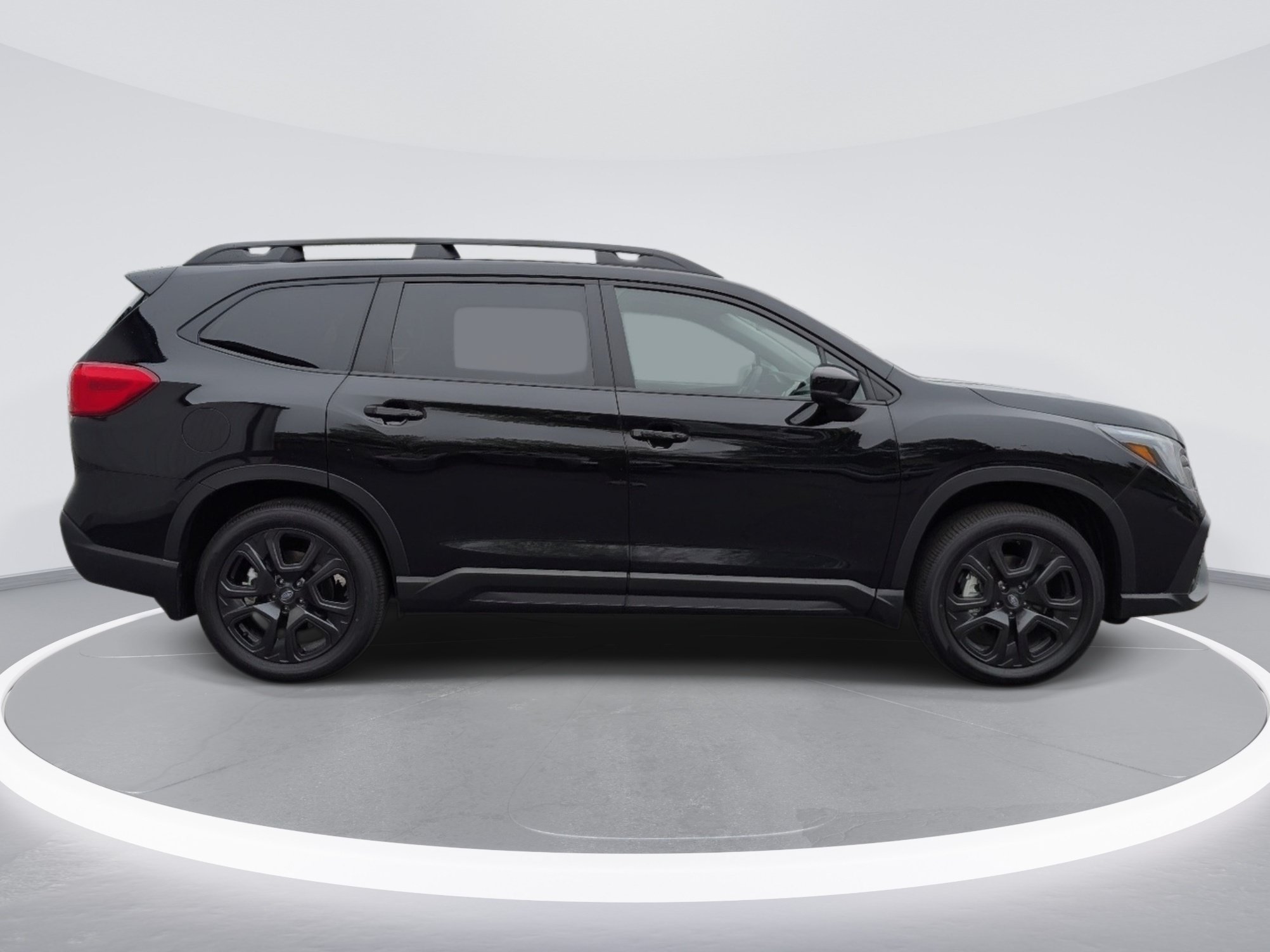 Certified 2025 Subaru Ascent Bronze Edition w/ Onyx Package AWD/4WD image 4