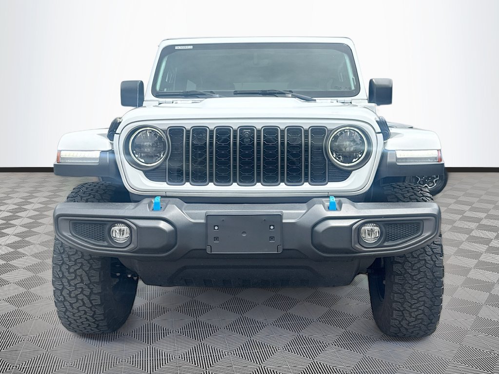 Certified 2023 Jeep Wrangler Unlimited Rubicon 4xe AWD/4WD image 2
