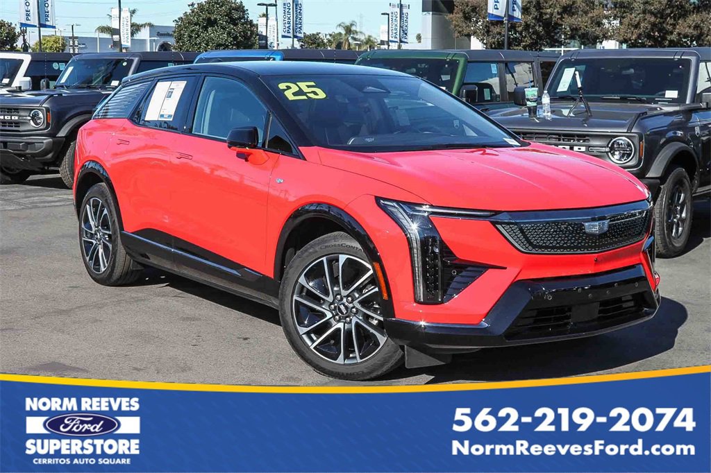 Used 2025 Cadillac Optiq Sport 2 w/ LPO, Floor Liner Package