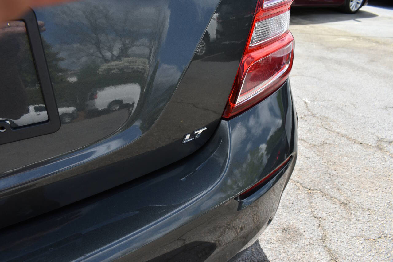 Used 2019 Chevrolet Sonic LT image 30