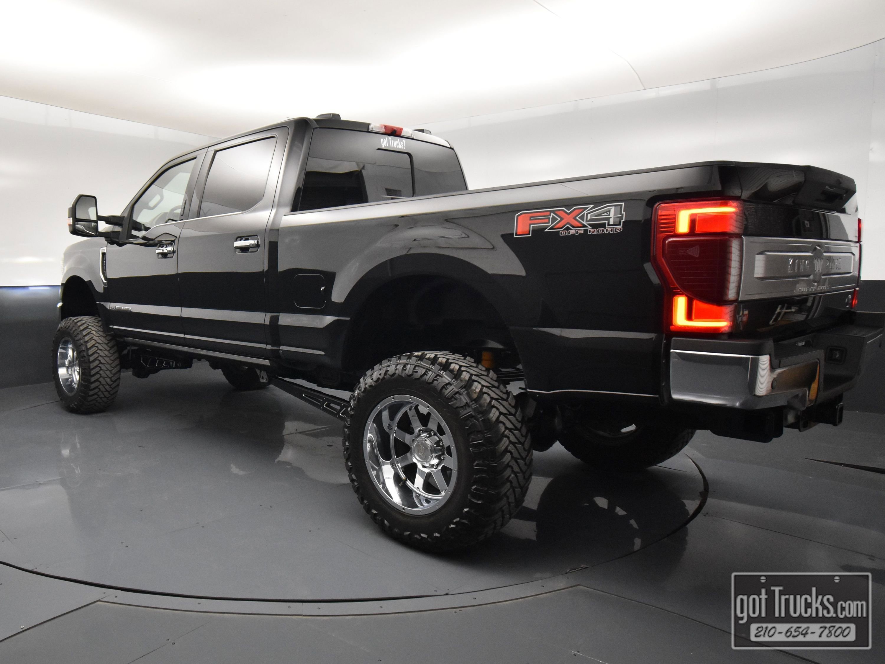 Used 2022 Ford F250 King Ranch w/ King Ranch Ultimate Package image 4