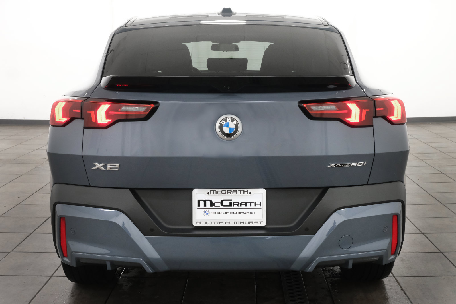 Used 2026 BMW X2 xDrive28i AWD/4WD image 5