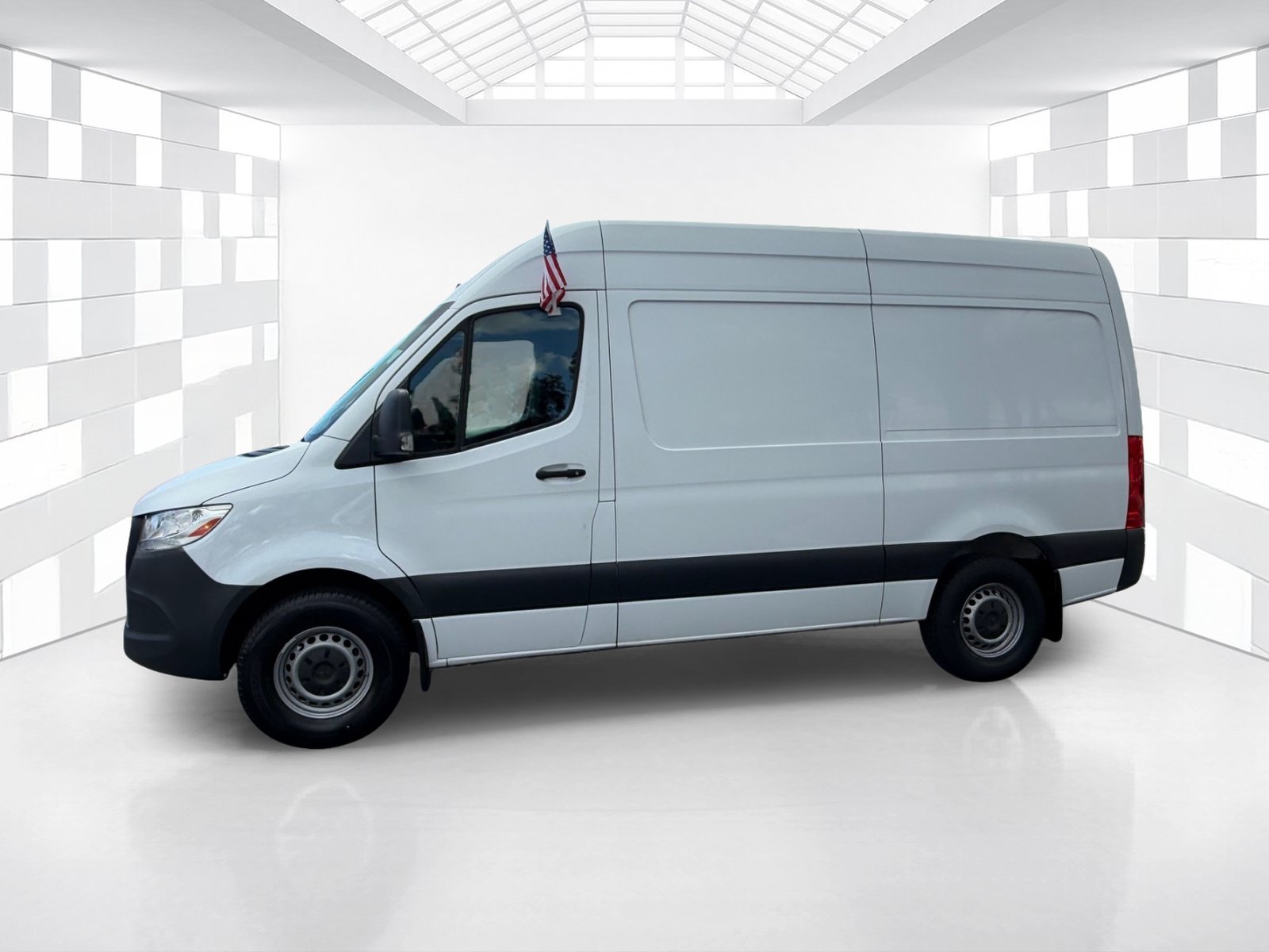 Used 2022 Mercedes-Benz Sprinter 2500 image 4