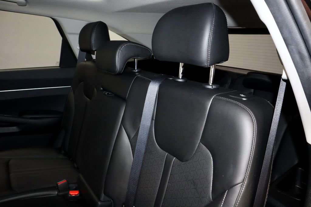 Used 2023 Kia Sorento S w/ Panoramic Sunroof Package image 23
