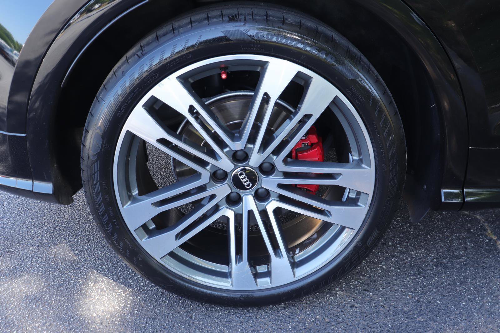 Used 2018 Audi SQ5 Prestige AWD/4WD image 45