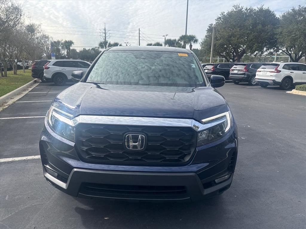 Used 2025 Honda Passport EX-L image 3