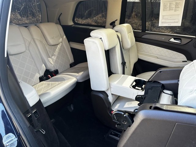 Used 2018 Mercedes-Benz GLS 550 4MATIC image 25