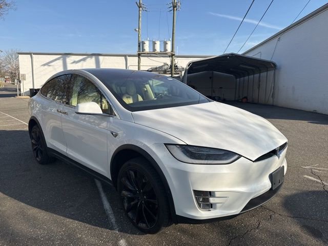 Used 2017 Tesla Model X 75D AWD/4WD image 2