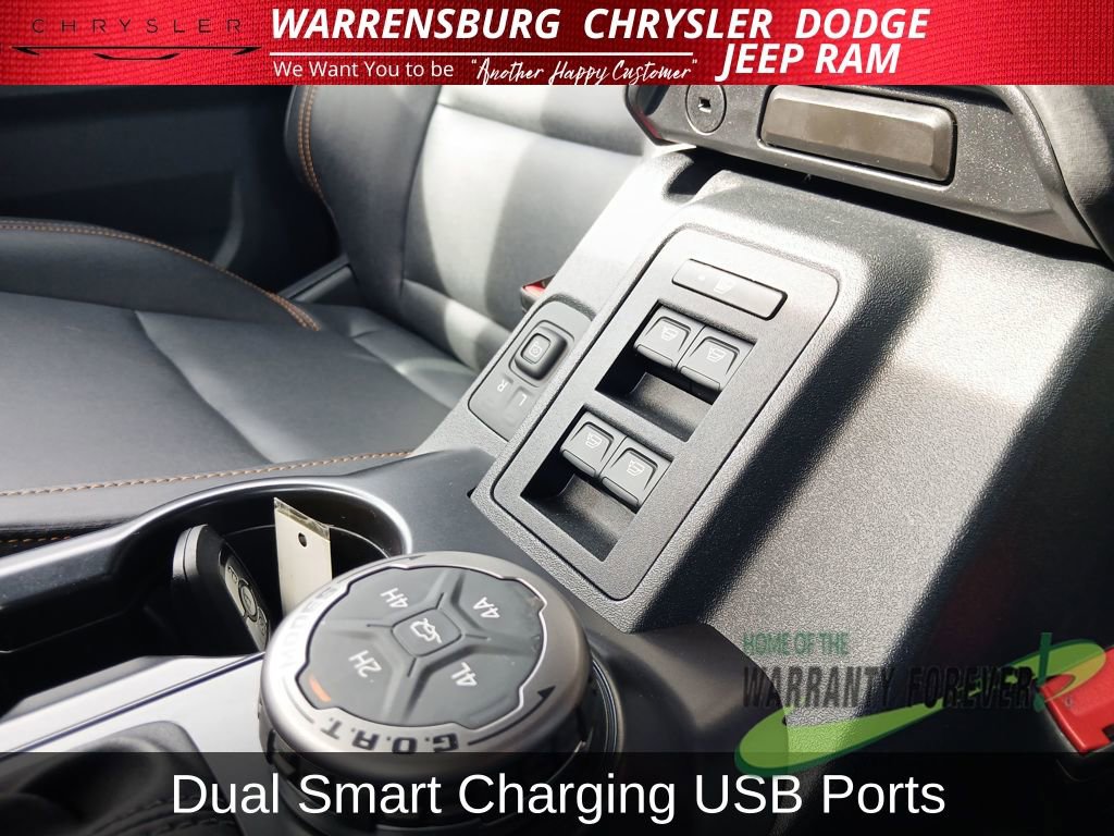 Used 2024 Ford Bronco Badlands image 30