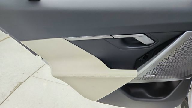 Used 2026 BMW 540i xDrive image 32