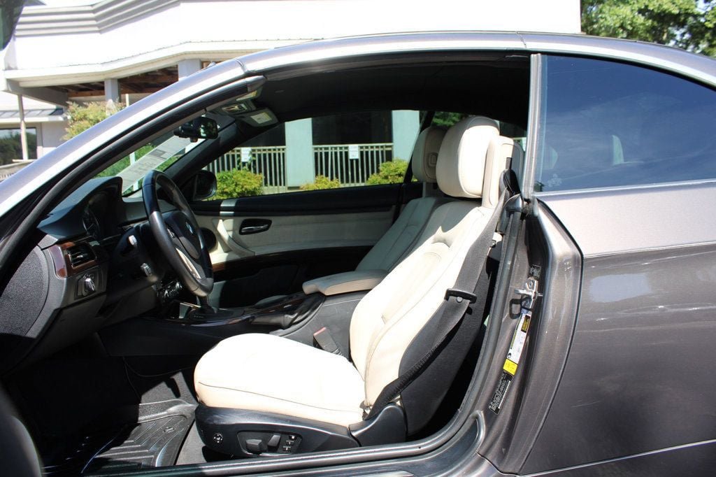 Used 2011 BMW 335i Convertible RWD image 12