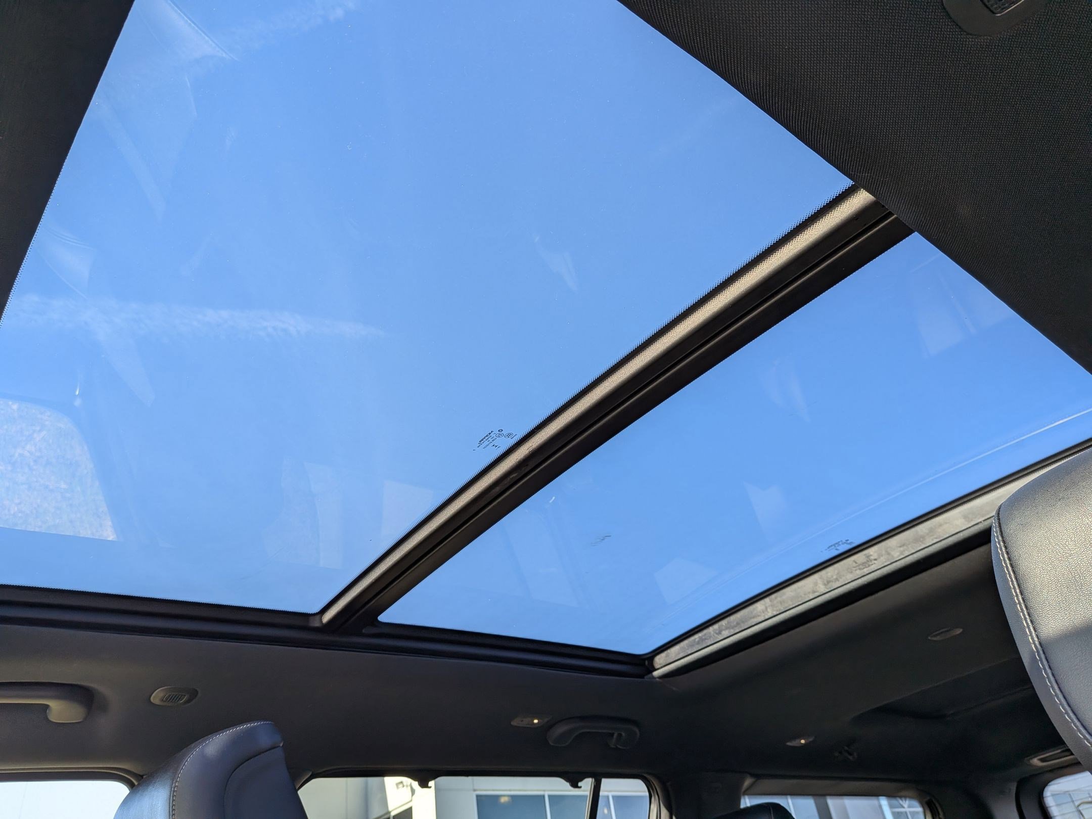 Certified 2025 Jeep Wagoneer Series III w/ Premium Group I image 16