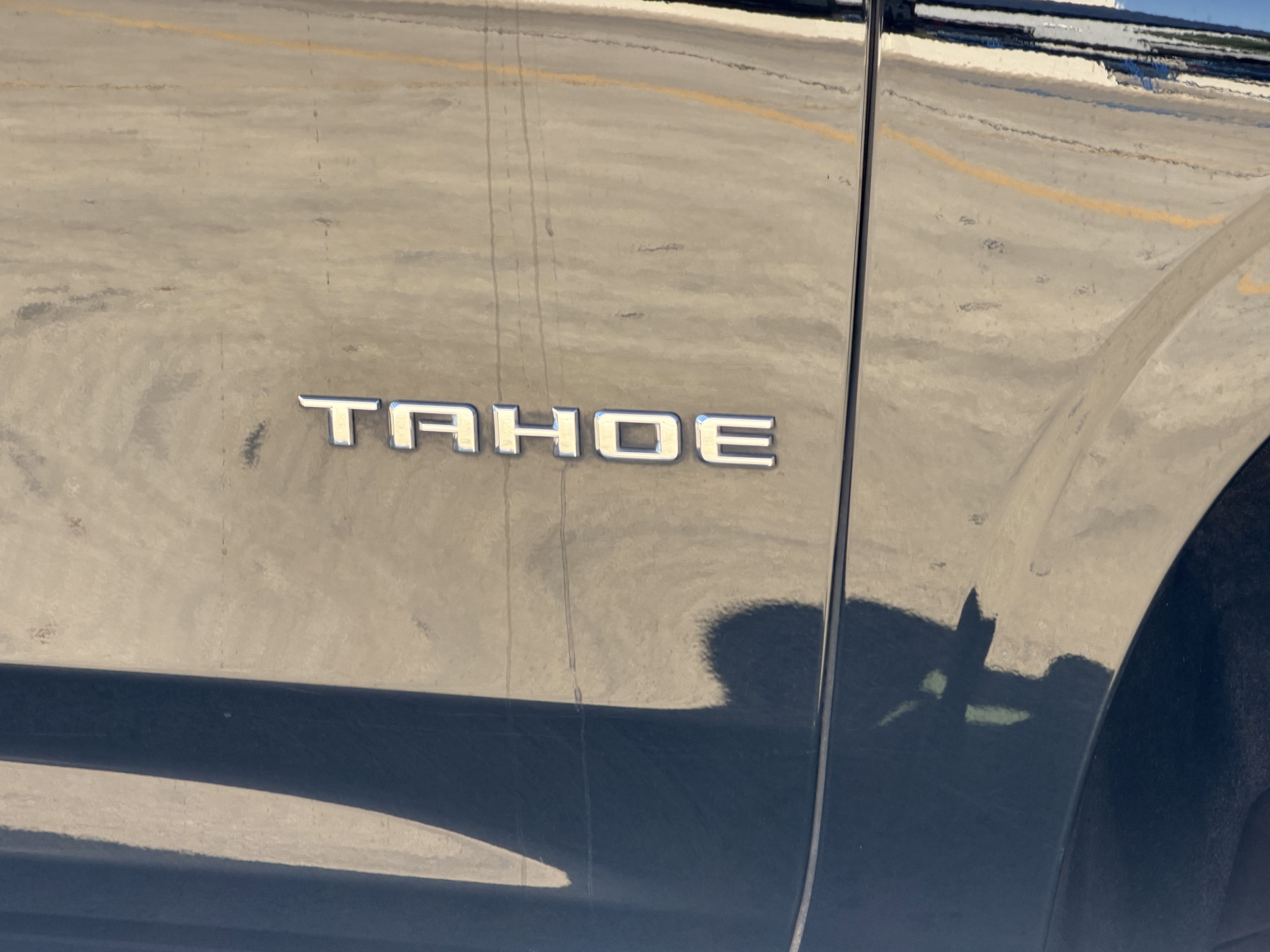Used 2025 Chevrolet Tahoe LT AWD/4WD image 4