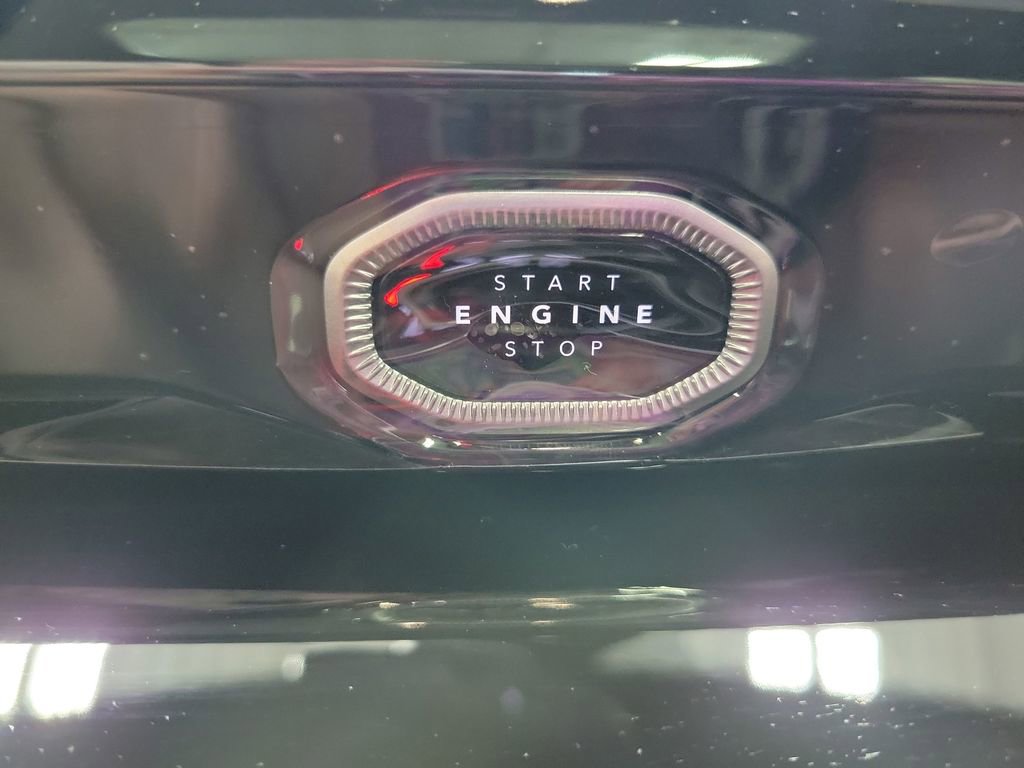 New 2026 Jeep Grand Cherokee Limited AWD/4WD image 17