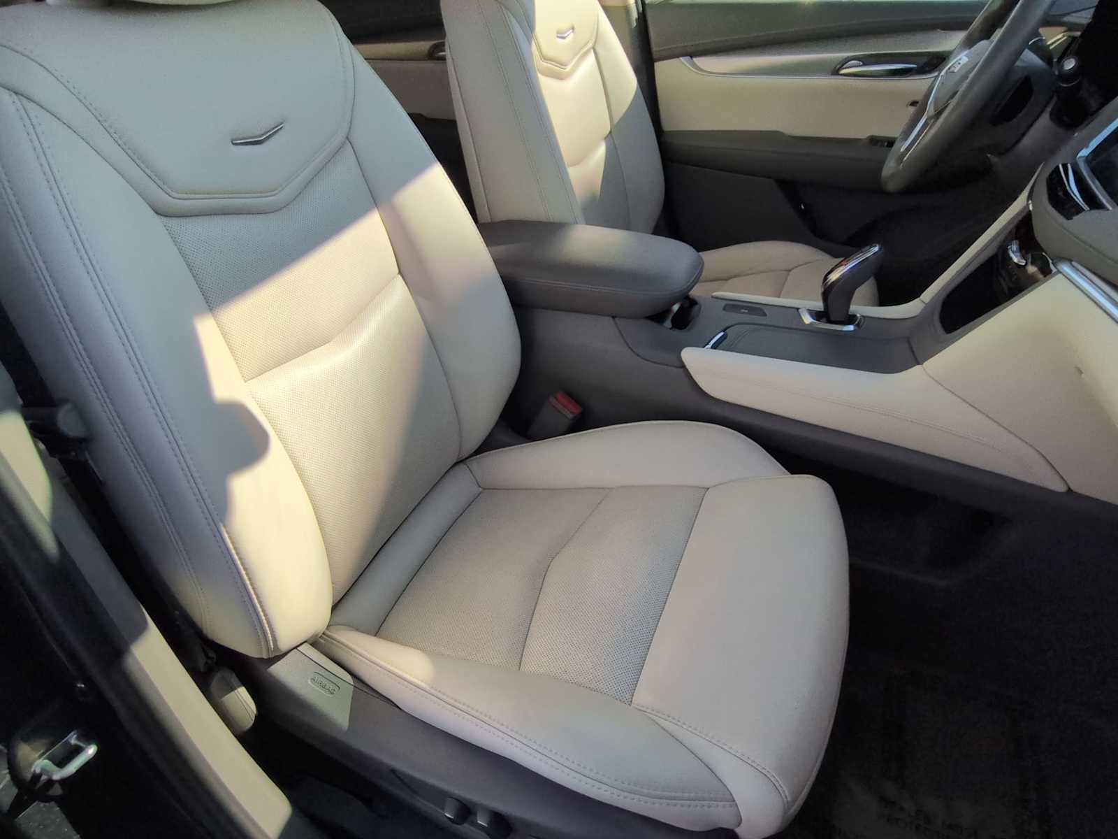 Used 2019 Cadillac XT5 Luxury image 22