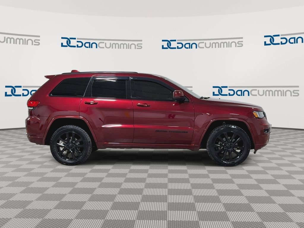 Used 2018 Jeep Grand Cherokee Altitude image 9