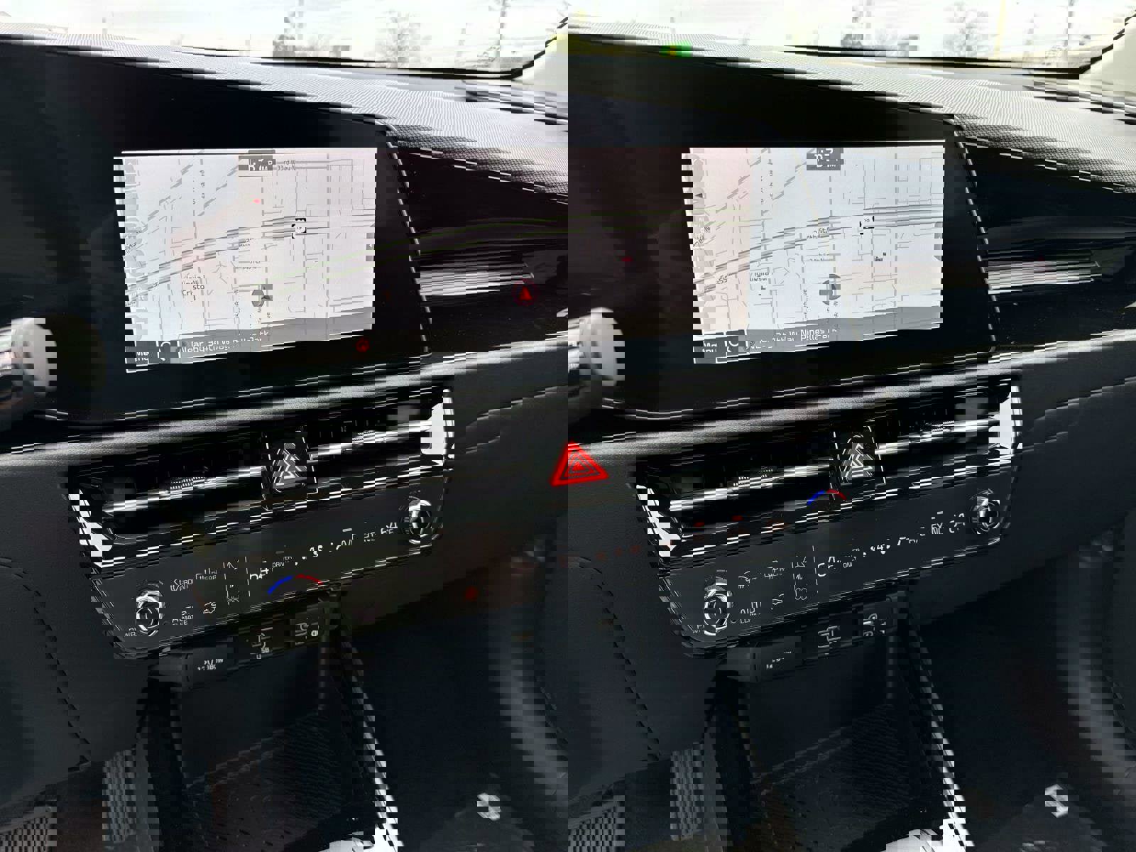 New 2025 Kia Niro SX image 20