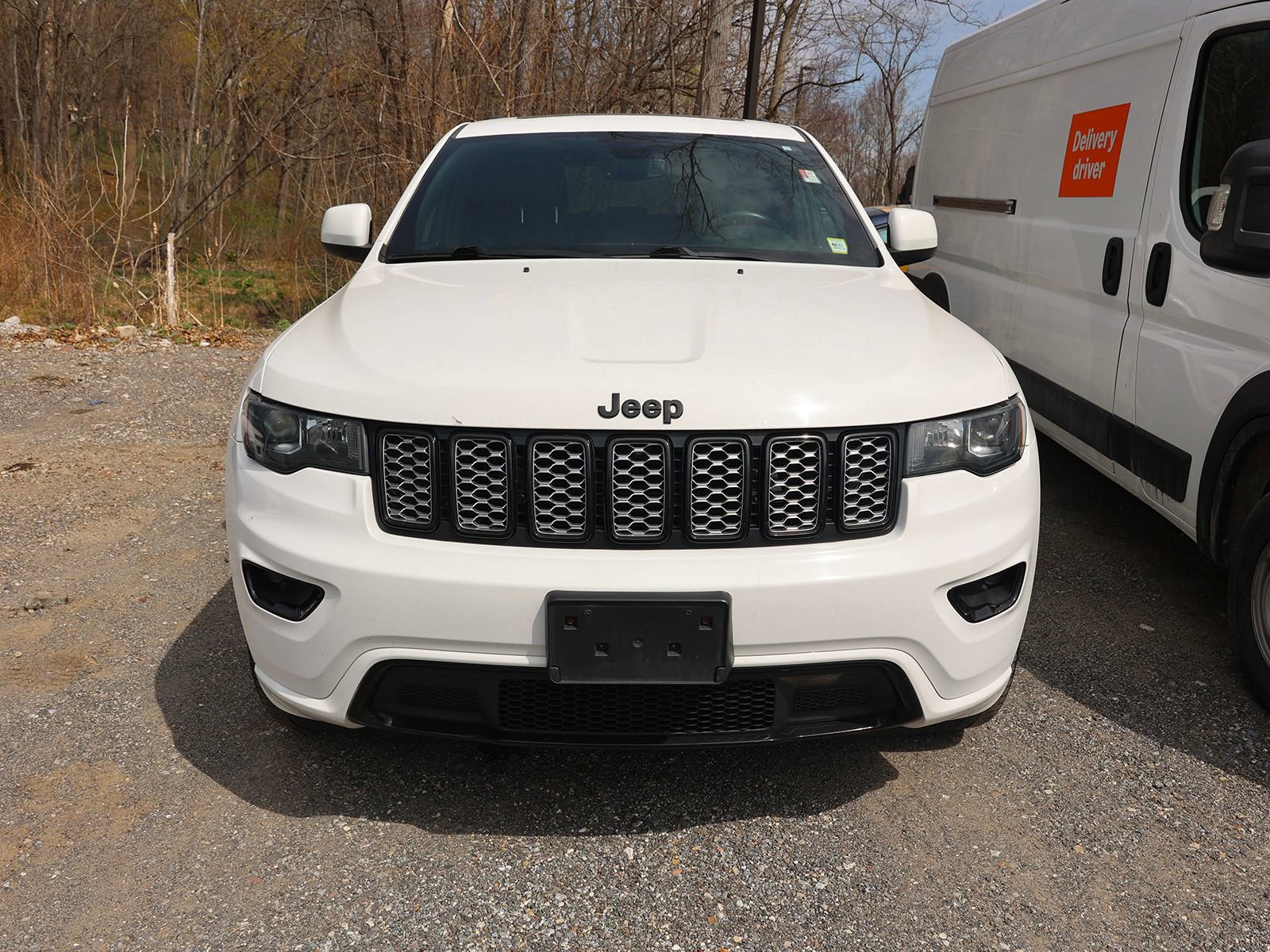 Used 2018 Jeep Grand Cherokee Altitude AWD/4WD image 2