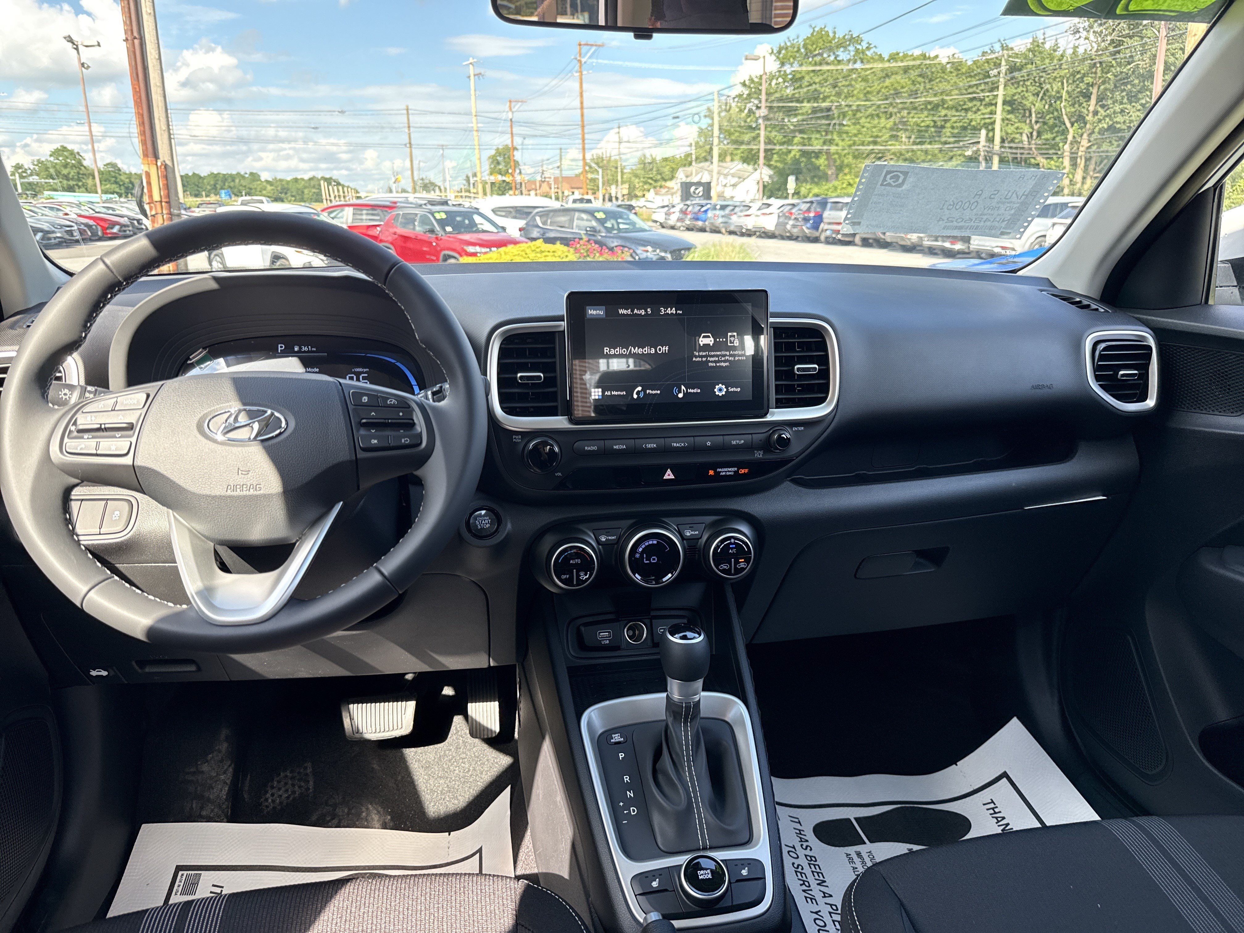 New 2026 Hyundai Venue SEL FWD image 14