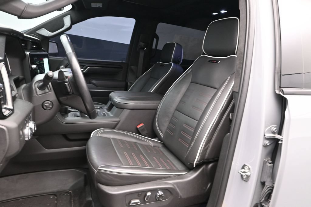 Used 2024 GMC Sierra 1500 AT4X AWD/4WD image 5